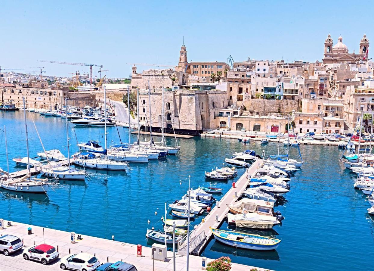 Vittoriosa' Seafront 2 Bed Highly Furnished Apartment Ngoại thất bức ảnh