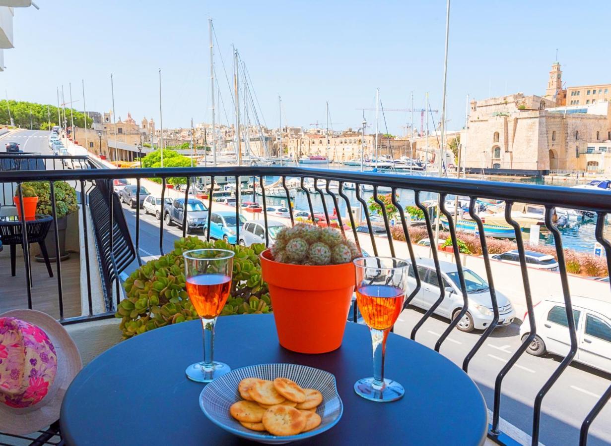 Vittoriosa' Seafront 2 Bed Highly Furnished Apartment Ngoại thất bức ảnh