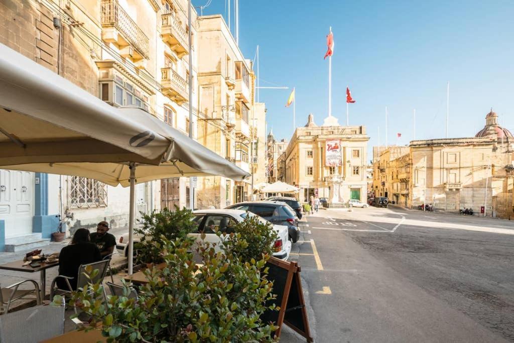 Vittoriosa' Seafront 2 Bed Highly Furnished Apartment Ngoại thất bức ảnh